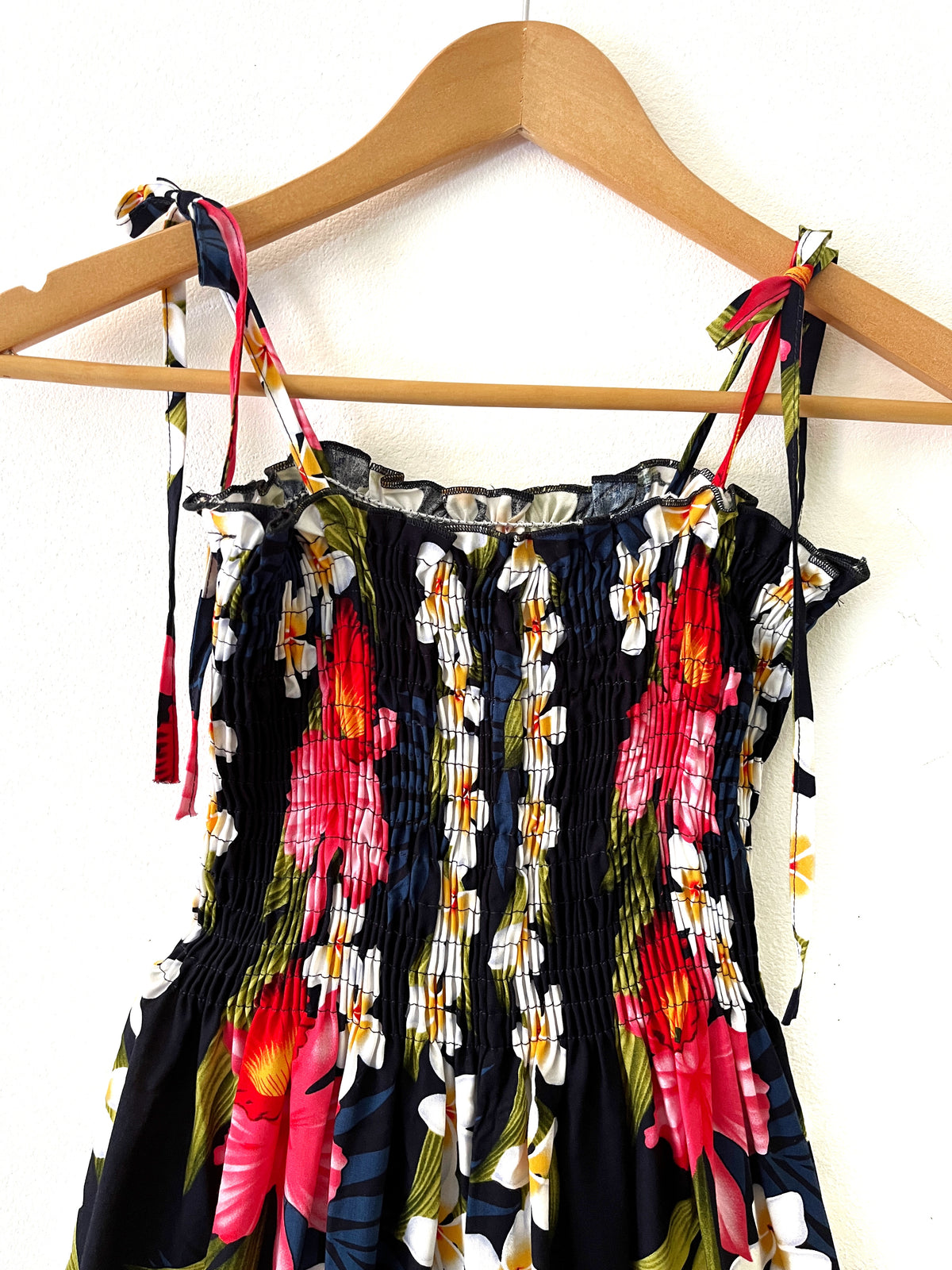 Women's Navy Plumeria Orchid Lei Short Sundress