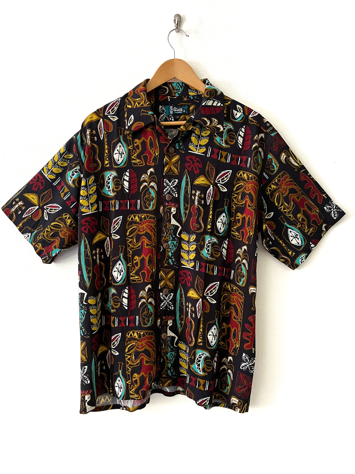 Men's Black Hawaiian Tiki Idol Shirt