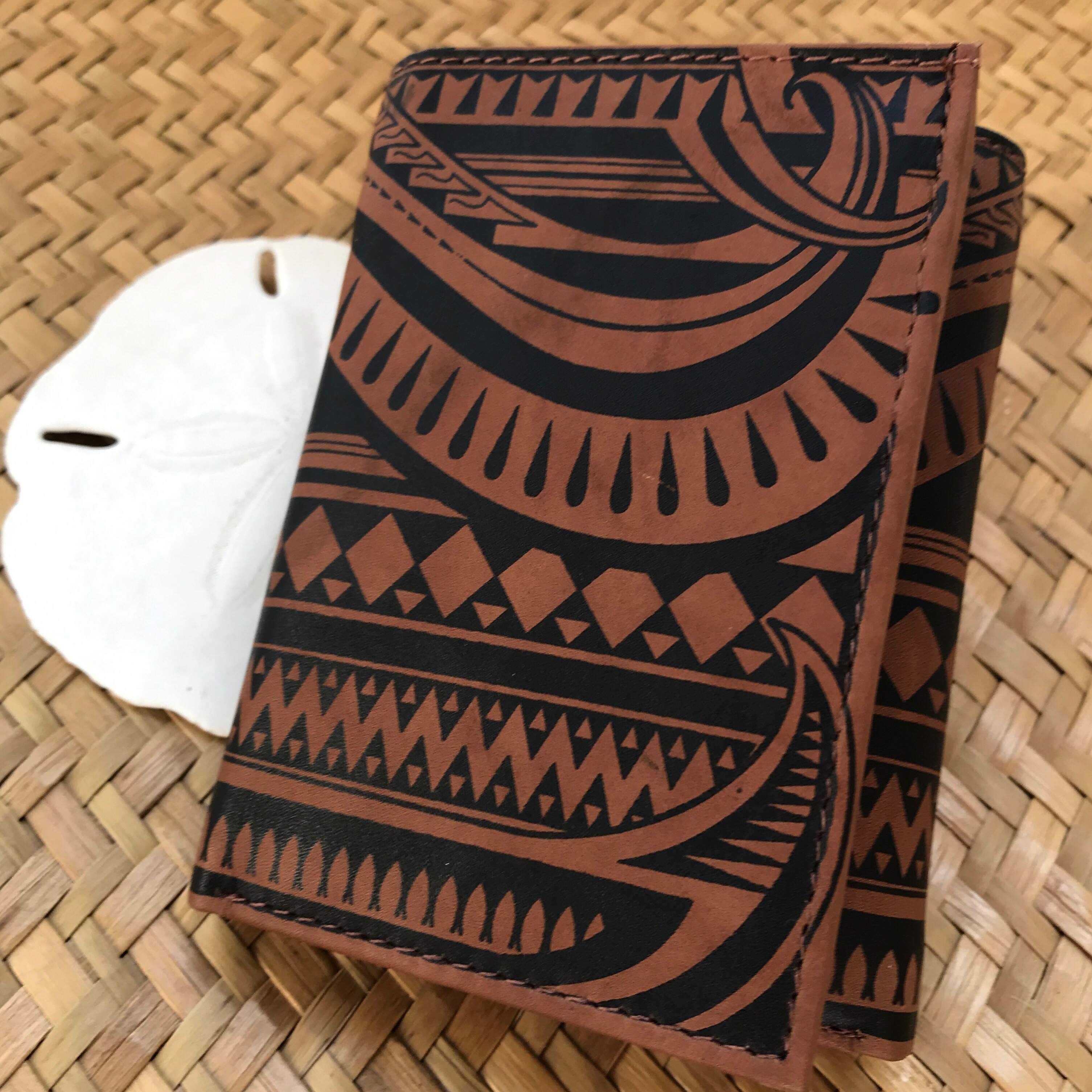 Hawaiian gifts for men brown and black leather trifold wallet with tribal heart design | Aloha Products USA