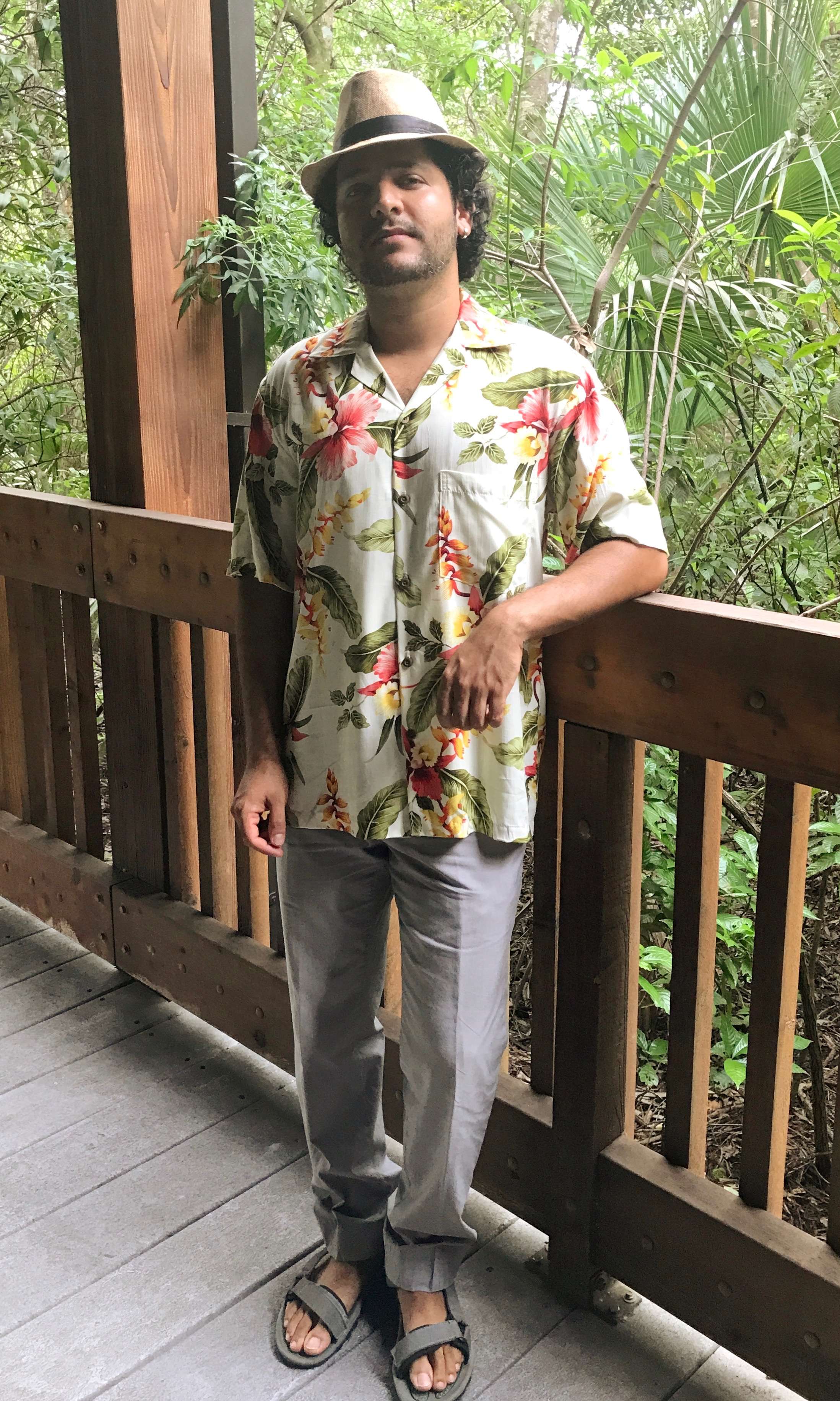 Hawaiian hibiscus shirt for matching couple outfit | Aloha Products USA