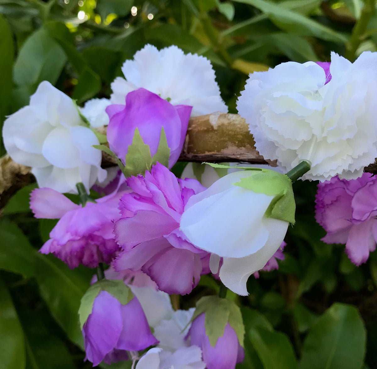 Pale Purple & White Rose Bud & Carnation Silk Blend Lei
